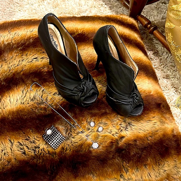 Meet your Posher, Susan - Picture 8 of 8